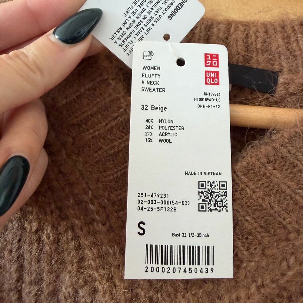 Uniqlo Women's V-Neck Sweater in Warm Brown NWT - Picture 6 of 6